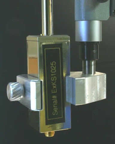 Adapter to attach ExAmp M2111 headstage probe to various stereotactic microdrives